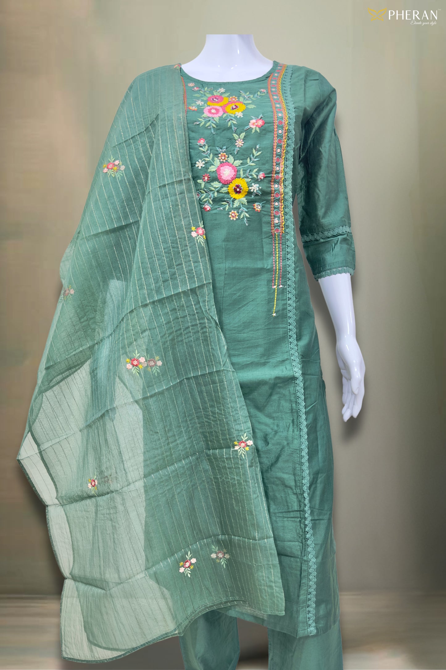 Pheran Verdant Green Embroidered Kurta Set with Dupatta (SV-KL75-GN)