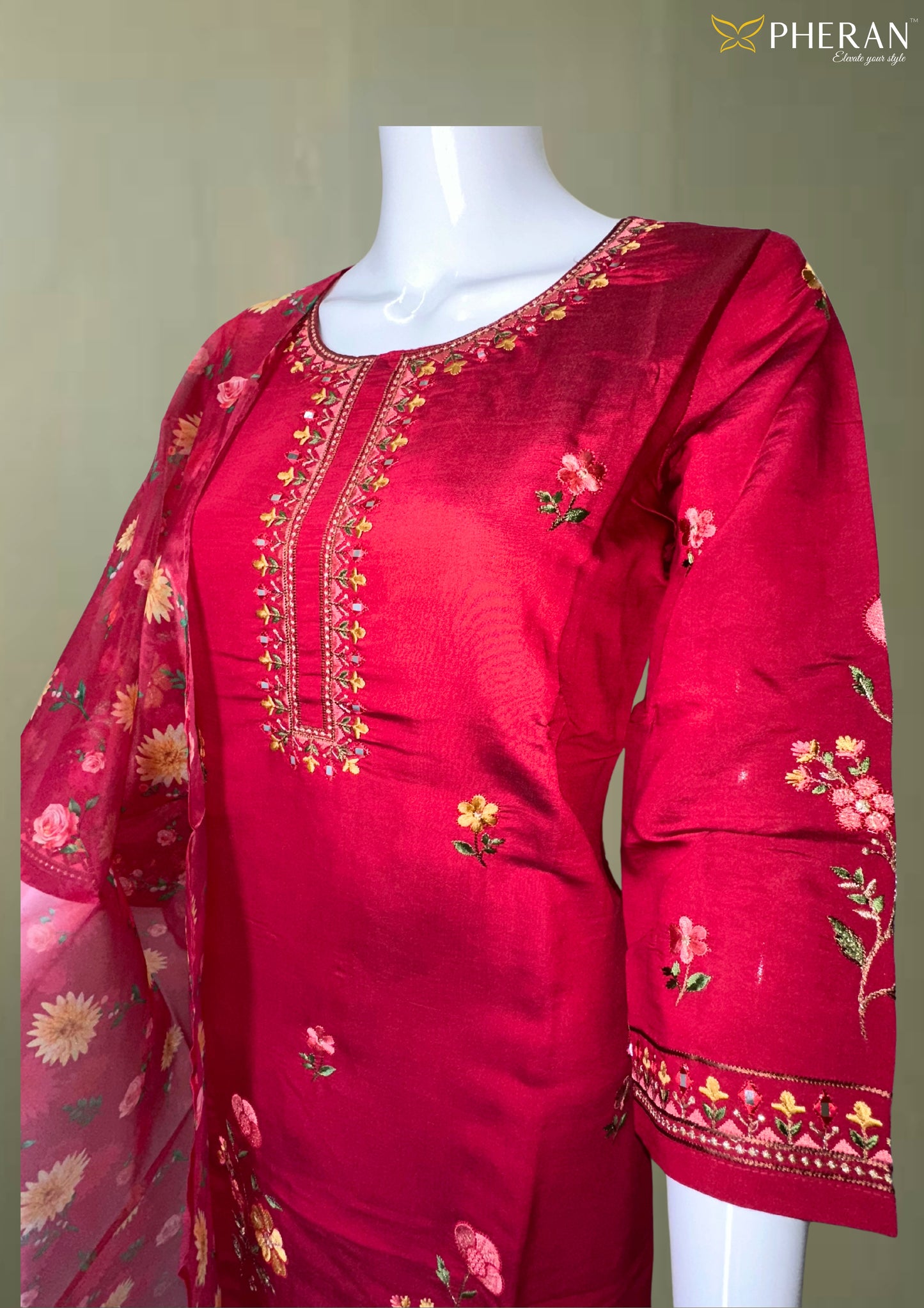 Pheran Premium Red Floral Embroidered Kurta Set (BO-SM-158-RN)